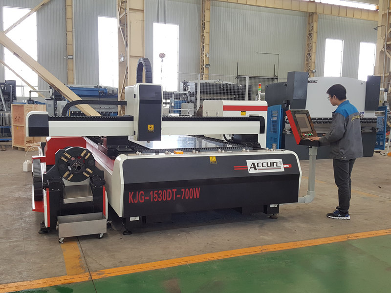 1500W Laser Cutting Machine untuk Dijual Laser Tube Tube dan pemotong logam 1.5KW